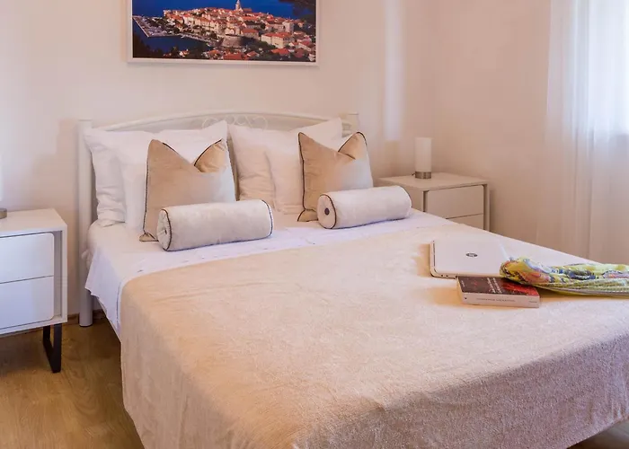 Apartment Karla Zrnovo